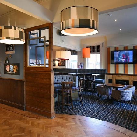 Oaklands By Greene King Inns Chester Exterior photo