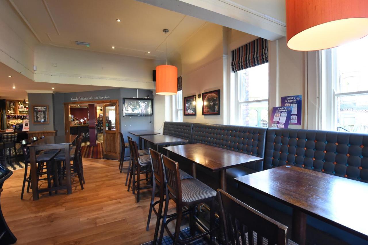 Oaklands By Greene King Inns Chester Exterior photo